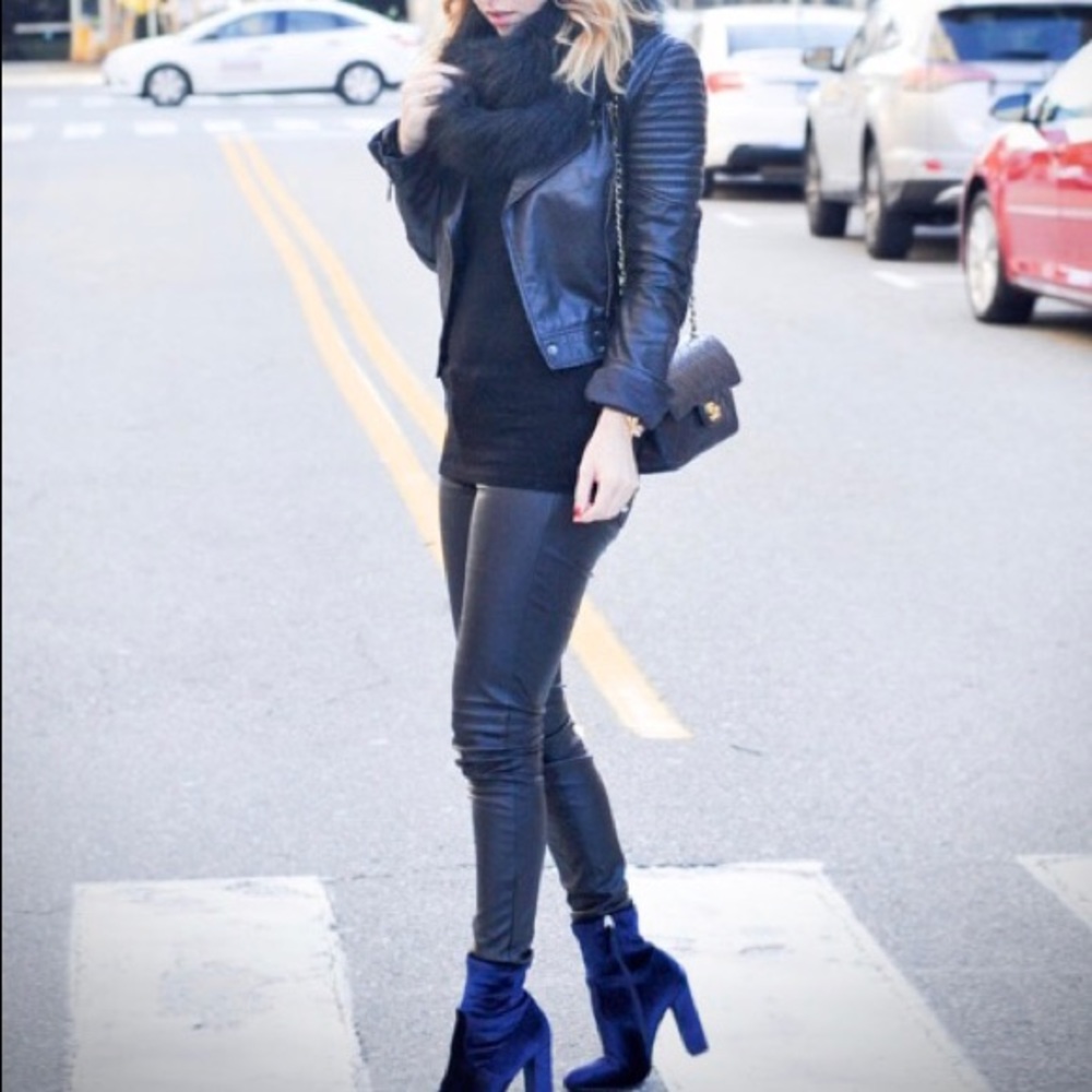 Steve Madden Blue Velvet Bootie
